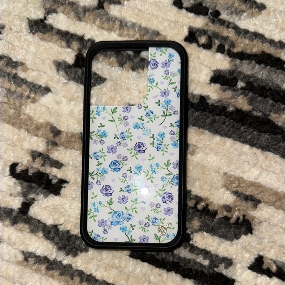 Floral Pattern Phone Case - Black